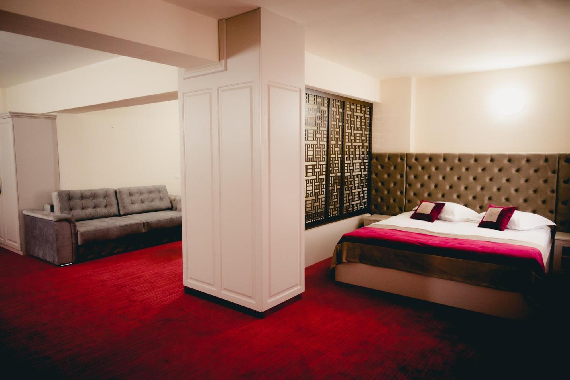 Hotel Valahia Targoviste Buitenkant foto