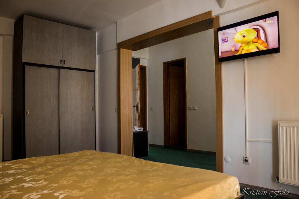 Hotel Valahia Targoviste Buitenkant foto